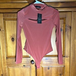 NWT Saints Women’s Terracotta Long Sleeve Bodysuit